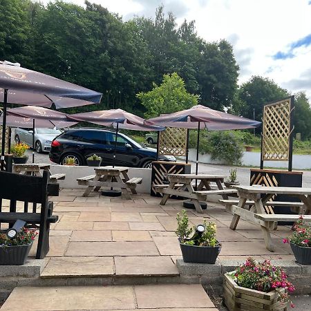 Chainbridge Usk Riverside Gastro Pub And Accommodation Trostrey Esterno foto