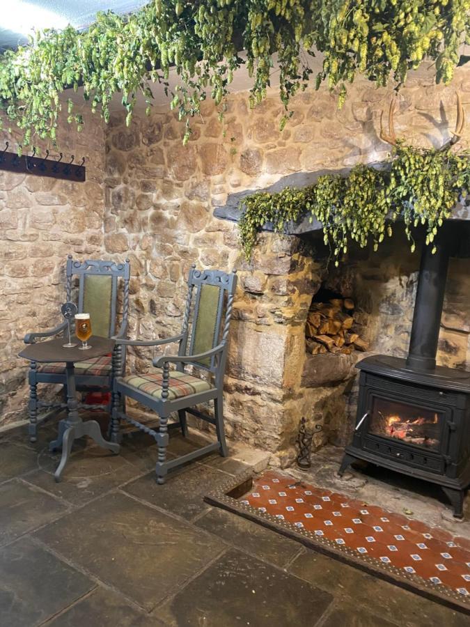 Chainbridge Usk Riverside Gastro Pub And Accommodation Trostrey Esterno foto