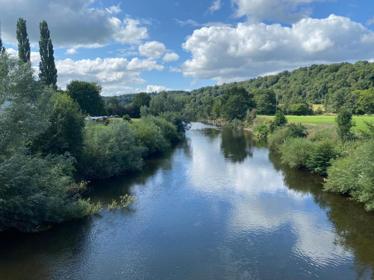 Chainbridge Usk Riverside Gastro Pub And Accommodation Trostrey Esterno foto