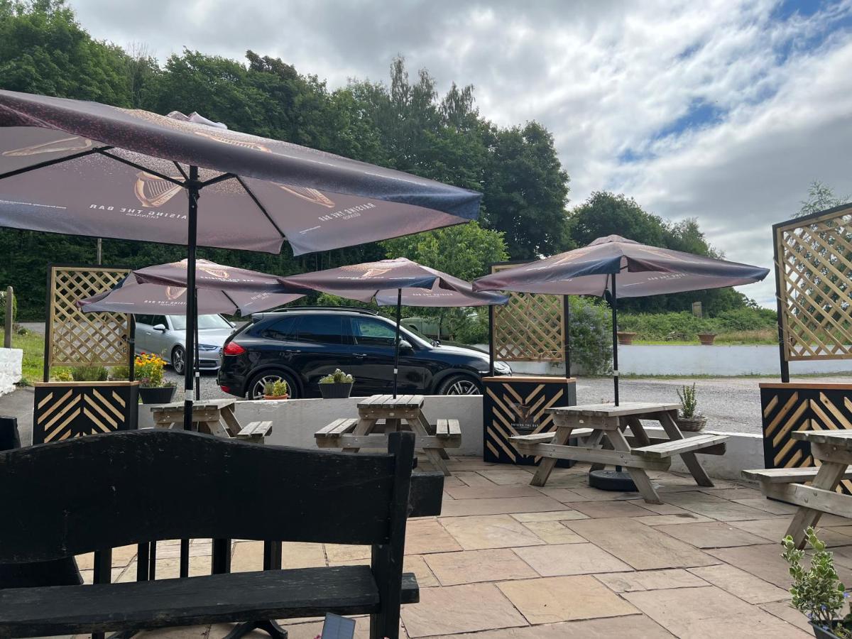 Chainbridge Usk Riverside Gastro Pub And Accommodation Trostrey Esterno foto